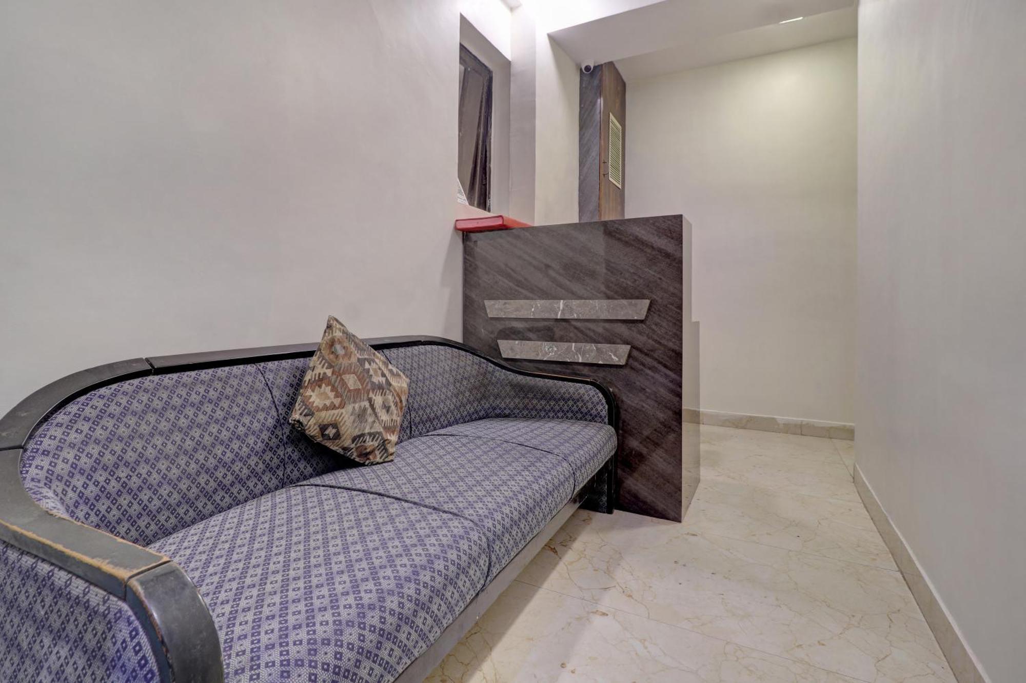 Hotel Merry Gold Мумбаи Экстерьер фото